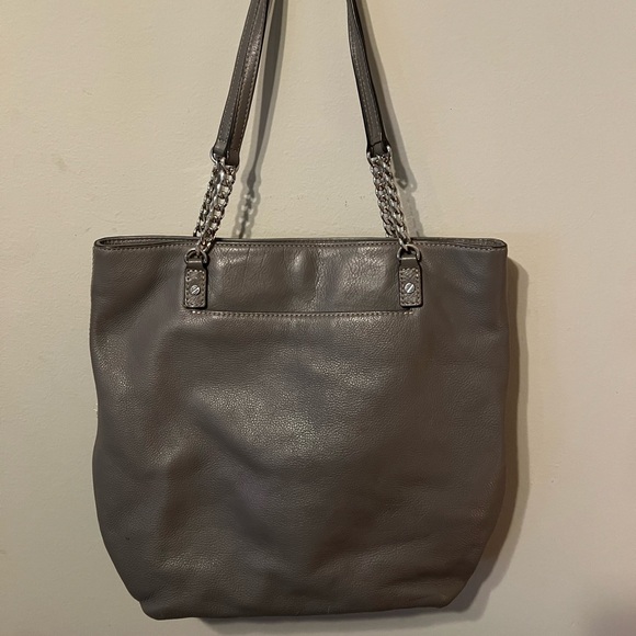 Michael Kors Leather Jet Set Chain Tote Bag - Picture 1 of 5